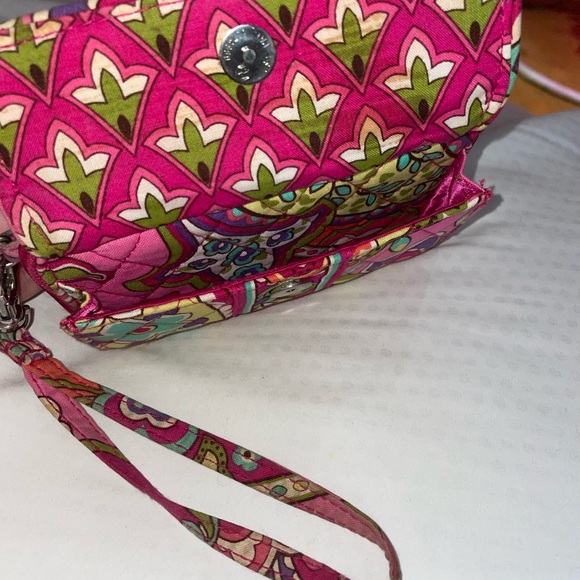 Vera Bradley Wristlet - Picture 6 of 6